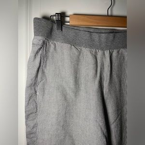 J.Jill Linen Pinstripe Pants | White & Gray | Medium